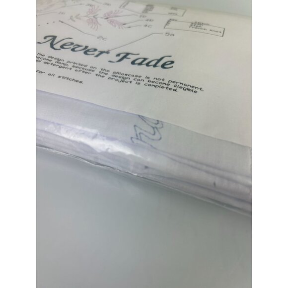 NEW Fairway Needlecraft Co #83095 Friends Embroidery Pillowcases Flowers 30x21 - Picture 8 of 11